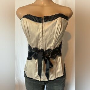Elegant Strapless Corset Top with Black Lace